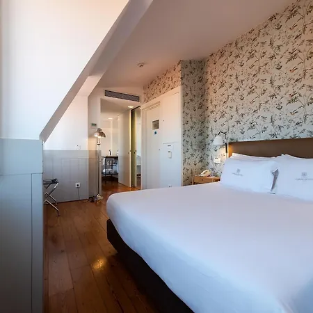 Lisboa Carmo Hotel-2
